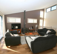 Acacia 5/2 Kirwan Close - Melbourne Tourism