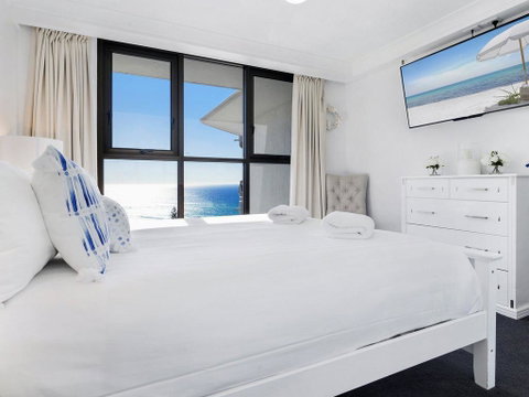 Acapulco 2 Bed Ocean View Surfers Paradise - Melbourne Tourism 3