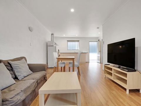 Adelaide Holiday Homes - Melbourne Tourism 2