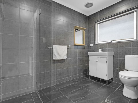 Adelaide Holiday Homes - Melbourne Tourism 1