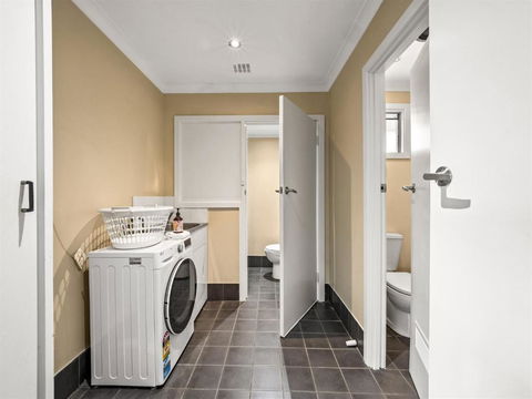 Eagle Bay Beach House - 300m To The Beach! - Melbourne Tourism 4