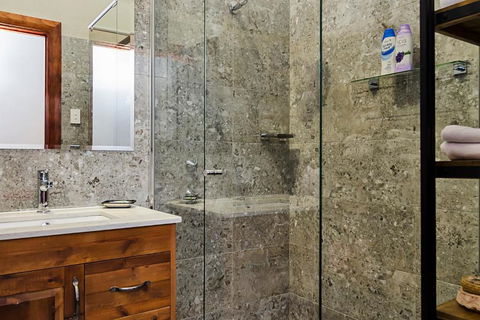 Eagle Foundry Bed & Breakfast - Melbourne Tourism 2