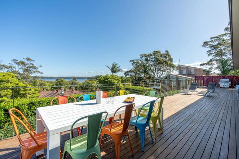 EAST52A - Lake Views - Melbourne Tourism 4