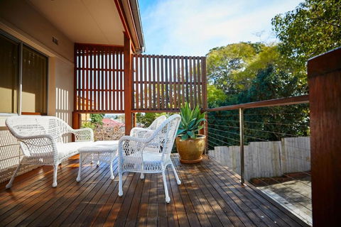 Easy Esperanza - Compact Indoor-outdoor Living - Melbourne Tourism 0