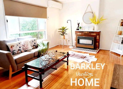 Entire 3 Bedroom Doveton House, No Sharing - Melbourne Tourism 0