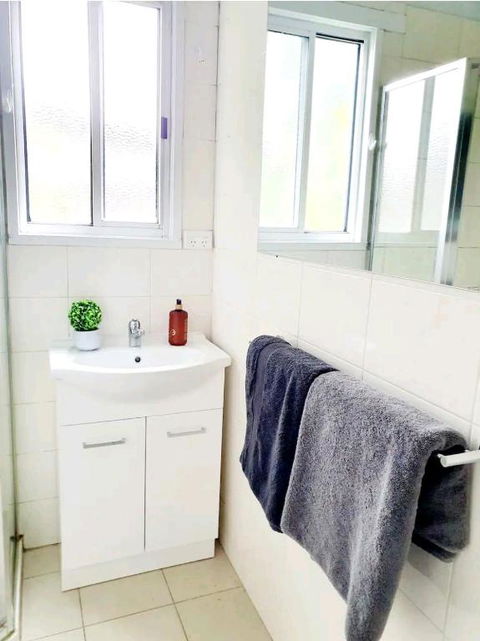 Entire 3 Bedroom Doveton House, No Sharing - Melbourne Tourism 4