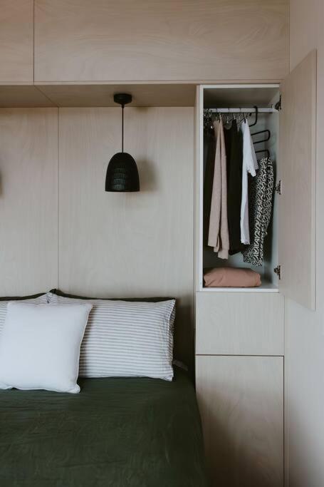 Essence Kangaroo Island - Tiny Home American River - Melbourne Tourism 1