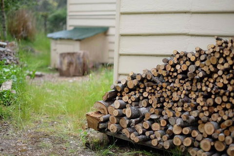 Explore Derby From Gorgeous Home With Outdoor Bath - Melbourne Tourism 3