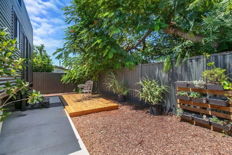 Faraway Retreat - Melbourne Tourism 0