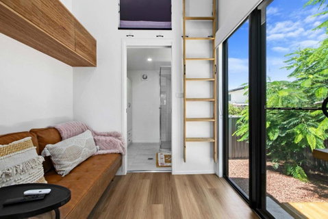Faraway Retreat - Melbourne Tourism 4