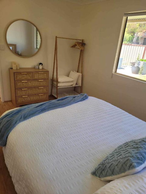 G&R Beach Cottage - Melbourne Tourism 0
