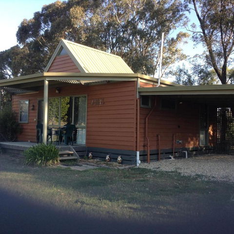 Glenfield Cottage - Melbourne Tourism 0
