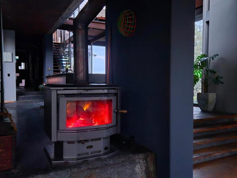 Grand Designs Eco Bush Retreat - Melbourne Tourism 2