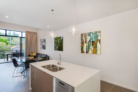 H6B - Round About Bulimba - Melbourne Tourism 1