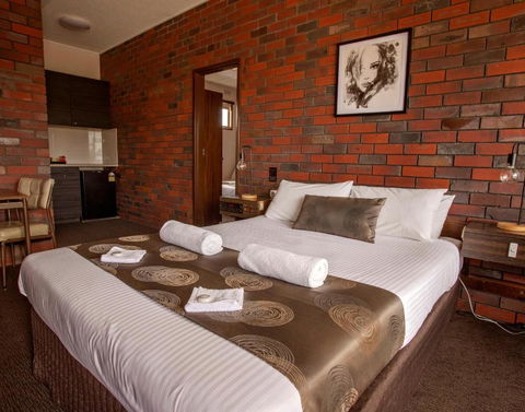 Hi Way Eight Motor Inn - Melbourne Tourism 3