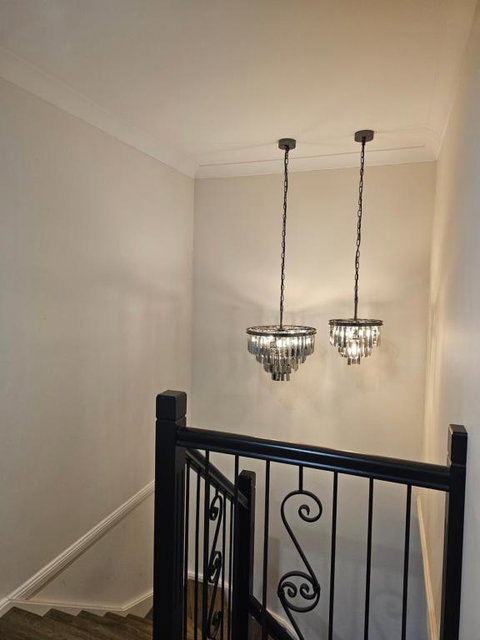 Home Is Where The Heart Is. Spacious 5 Bedroom 2 Storey Home. - Melbourne Tourism 3