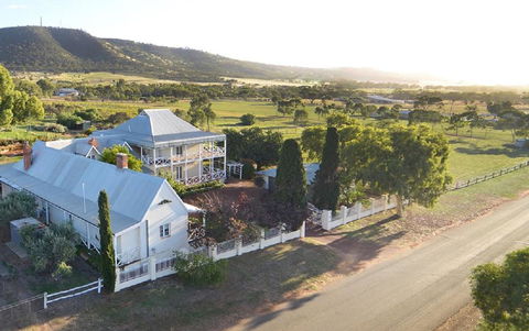 Hope Farm Guesthouse - Melbourne Tourism 0