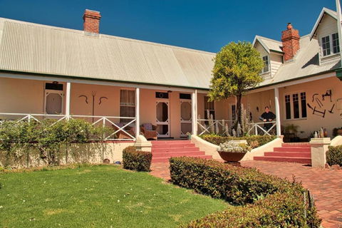 Hope Farm Guesthouse - Melbourne Tourism 1