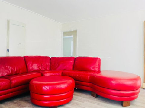 House In Thomastown - Melbourne Tourism 0