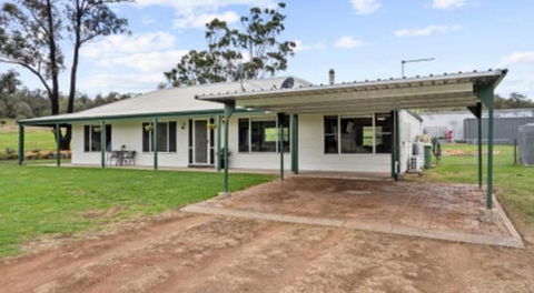 Hunter Village - Melbourne Tourism 0