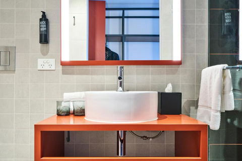 Ibis Styles Melbourne Airport - Melbourne Tourism 1