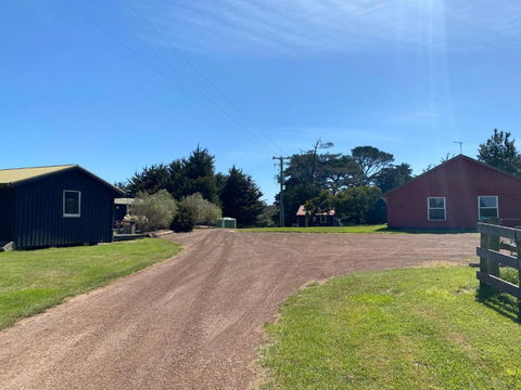 Icena Accommodation - Melbourne Tourism 0