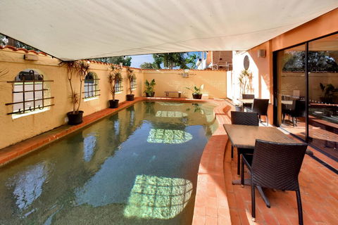 Adobe Motel - Melbourne Tourism 2