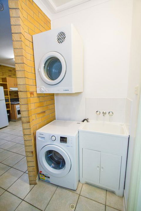 Agnes Palms Accommodation - Melbourne Tourism 3