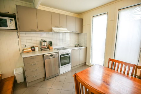 Allambie Cottages - Villa 2 - Melbourne Tourism 2