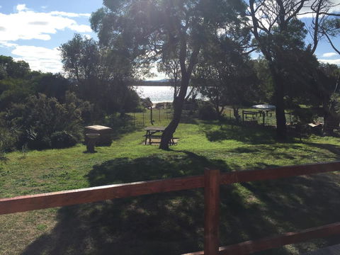 Alluvion Beach Cottage - Melbourne Tourism 1