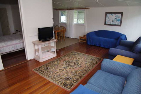 Almare, 7 Gowing Street - Melbourne Tourism 2