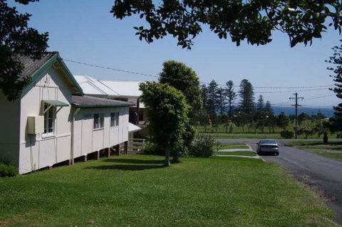 Almare, 7 Gowing Street - Melbourne Tourism 1