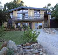 Alpine Apartment - Great location with views of Lake Jindabyne - Melbourne Tourism