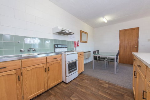 Alpine Apartment - Great Location With Views Of Lake Jindabyne - Melbourne Tourism 2