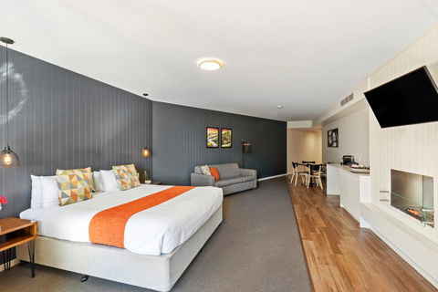Altitude On Montville - Melbourne Tourism 3