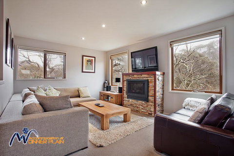 Alyeska - Melbourne Tourism 1