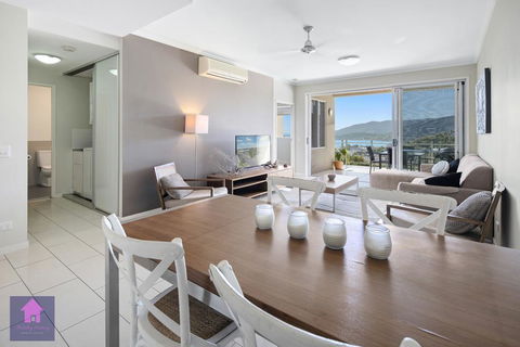 Amazing Ocean Views, Pool, Award Winning Location, Airlie Beach - Melbourne Tourism 0