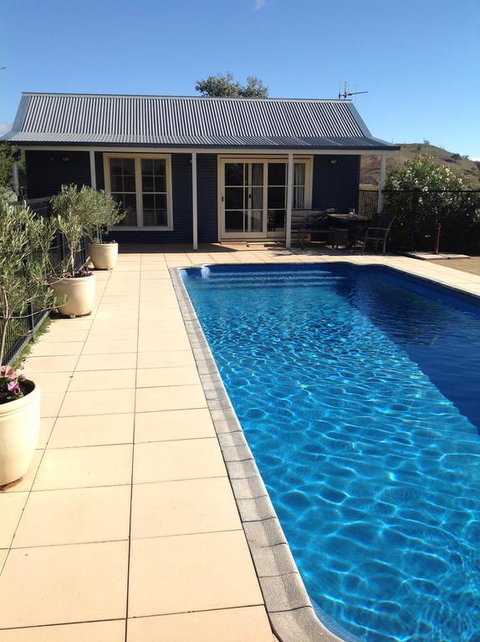 Amazing Views Pet Friendly Bed And Breakfast - Melbourne Tourism 0