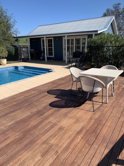 Amazing Views Pet Friendly Bed And Breakfast - Melbourne Tourism 1