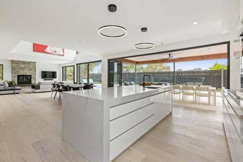 ANCHORAGE - MOUNT MARTHA - Melbourne Tourism 1