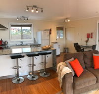Angasi Apartment on Highcrest - Melbourne Tourism