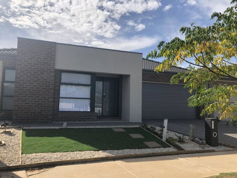 Apple House Tarneit North - Melbourne Tourism 0