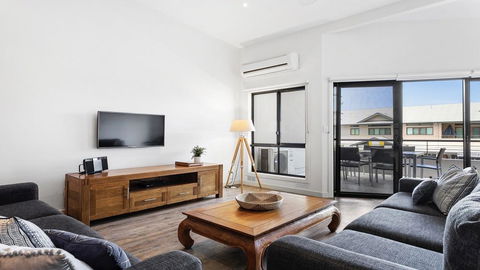 Aqua On Fletcher Street - Melbourne Tourism 0