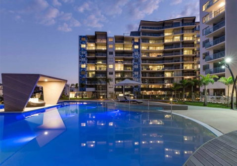 Art-Inspired, Designer APT In The Vibrant Area - Melbourne Tourism 2
