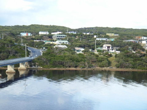 Arthur River Holiday Units - Melbourne Tourism 1