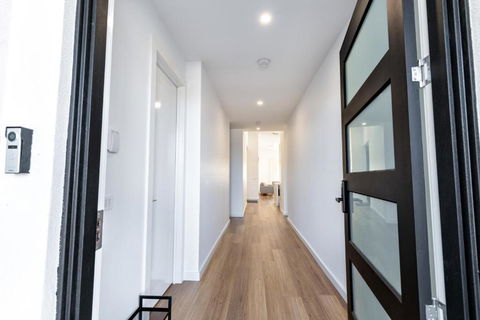 Luxury Home Away From Home - Melbourne Tourism 2