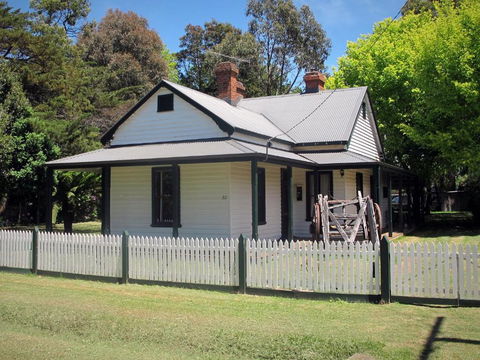 Lynden Cottage - Built 1884 In The Heart Of Town - Melbourne Tourism 0