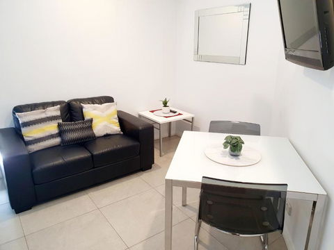M5 West Perth Studio Apartment Near Kings Park - Melbourne Tourism 1