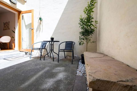MELVINGTON BOUTIQUE APARTMENT IN HOBART CBD O - Melbourne Tourism 1