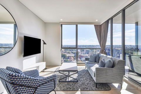 Meriton Suites Liverpool - Melbourne Tourism 0